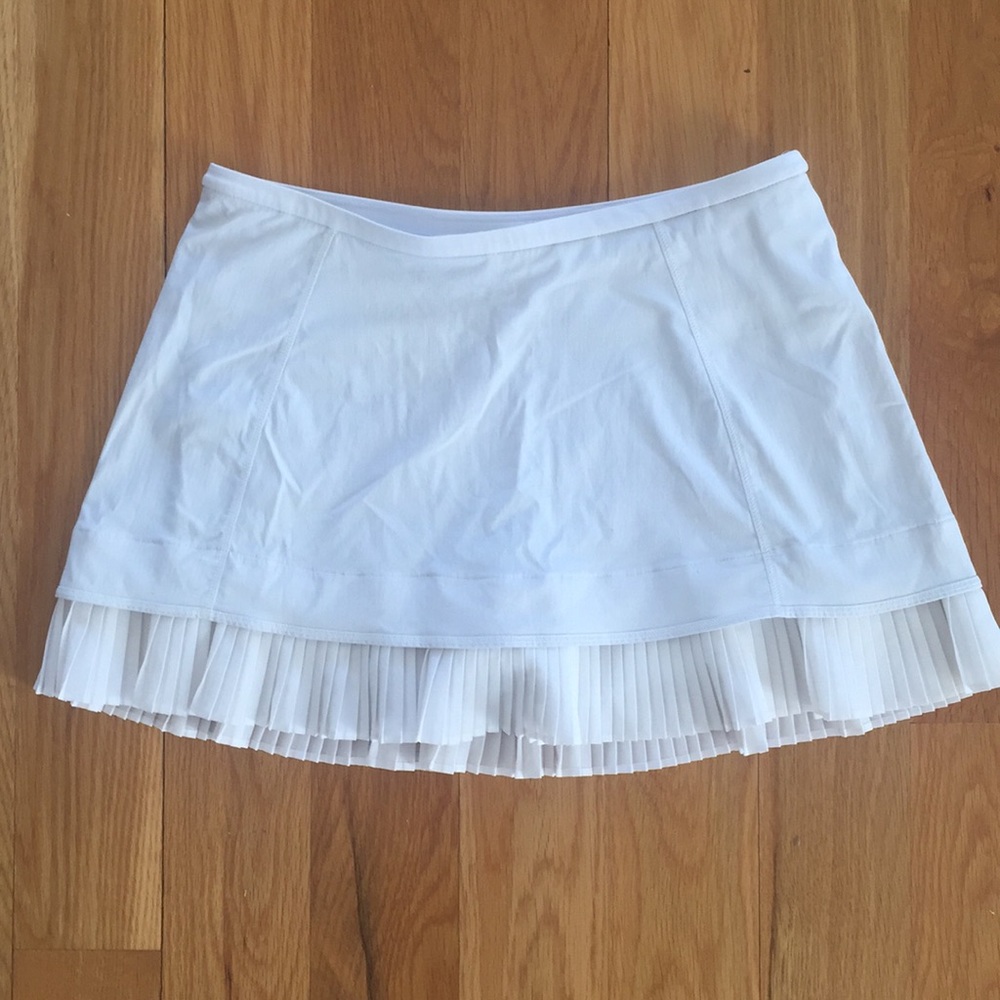 Lululemon white skirt size 4